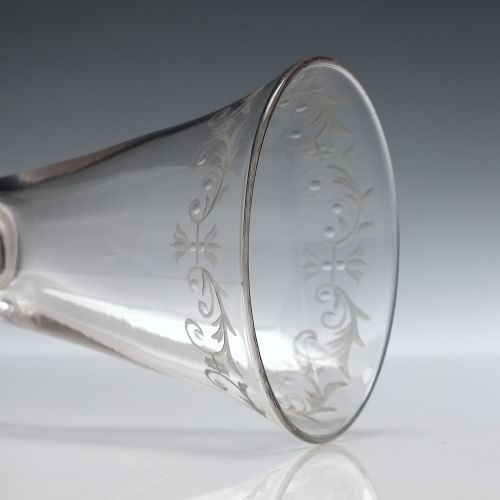 GEORGIAN ENGRAVED OPAQUE TWIST WINE GLASS C1810 - ADDITIONAL PHOTO 4