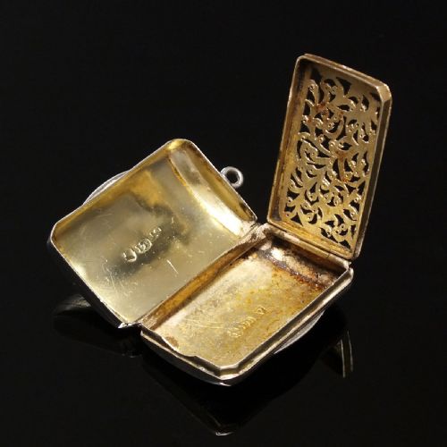 GEORGIAN SILVER VINAIGRETTE BY JOSEPH TAYLOR HALLMARKED BIRMINGHAM 1819 - ADDITIONAL PHOTO 2