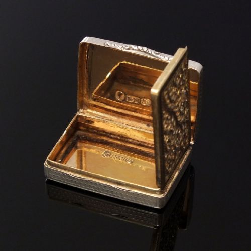 fig 1. Victorian Silver Vinaigrette by Nathaniel Mills Hallmarked Birmingham 1839