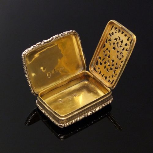 GEORGIAN SILVER VINAIGRETTE BY SAMUEL PEMBERTON HALLMARKED BIRMINGHAM 1818 - ADDITIONAL PHOTO 1