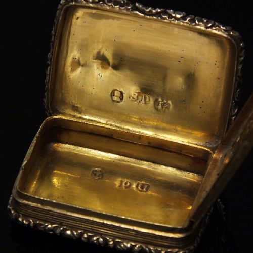 GEORGIAN SILVER VINAIGRETTE BY SAMUEL PEMBERTON HALLMARKED BIRMINGHAM 1818 - ADDITIONAL PHOTO 2