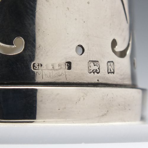 PAIR OF GEORGE V SILVER TOPPED SUGAR CASTERS BIRMINGHAM 1934 - ADDITIONAL PHOTO 6