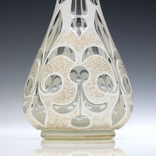 LARGE VICTORIAN WHITE CASED AND GILDED GLASS VASE C1860 - ADDITIONAL PHOTO 2