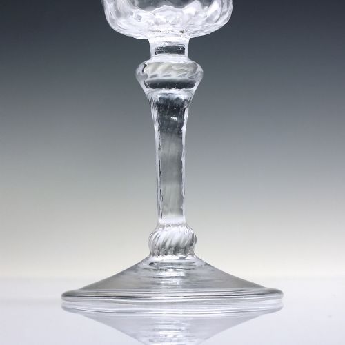 18TH CENTURY NUT MOULDED LIEGE WINE GLASS C1720 - ADDITIONAL PHOTO 2