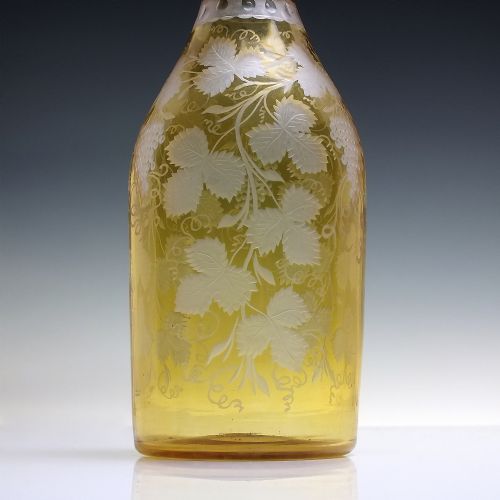 PAIR OF 19TH CENTURY ENGRAVED AMBER GLASS SERVING BOTTLES OR DECANTERS C1860 - ADDITIONAL PHOTO 3