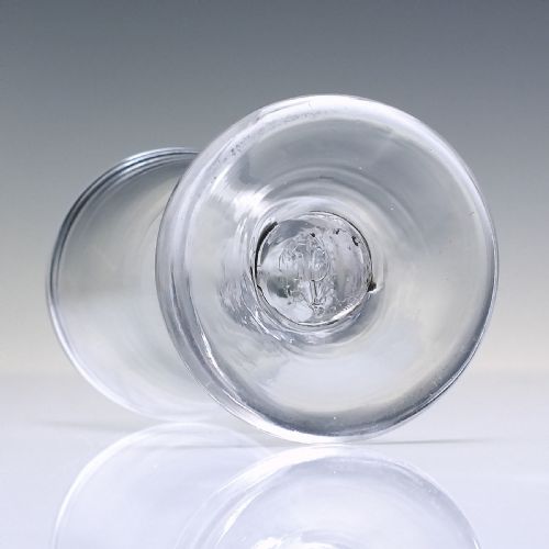 GEORGIAN PLAIN STEM SHORT WINE OR DRAM GLASS C1750 - ADDITIONAL PHOTO 3