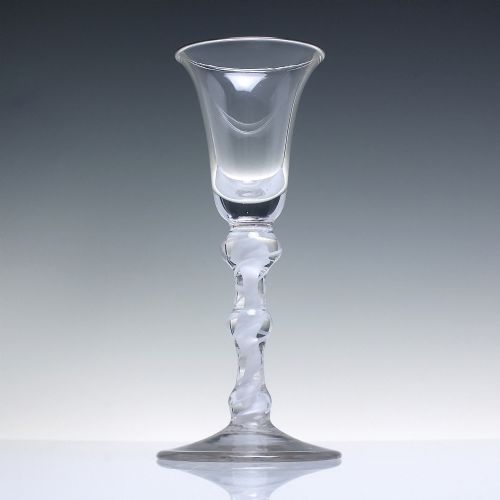 18TH CENTURY TRIPLE KNOP OPAQUE TWIST WINE GLASS C1760 RARE TWIST - ADDITIONAL PHOTO 3