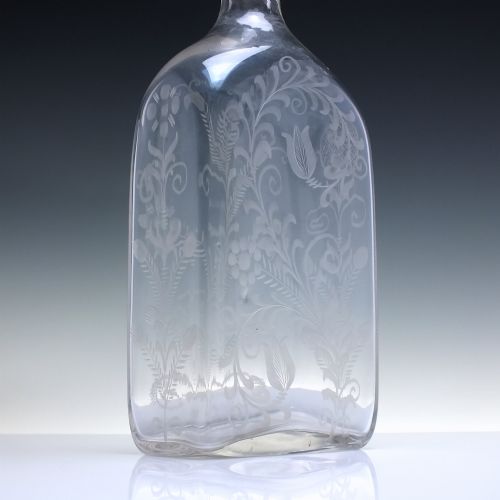 19TH CENTURY ENGRAVED MAGNUM GLASS DECANTER C1850 - ADDITIONAL PHOTO 4