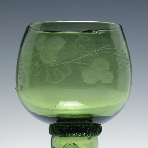 GEORGIAN ENGRAVED GREEN WINE ROEMER GLASS WITH CLOSED HOLLOW STEM C1790 - ADDITIONAL PHOTO 3