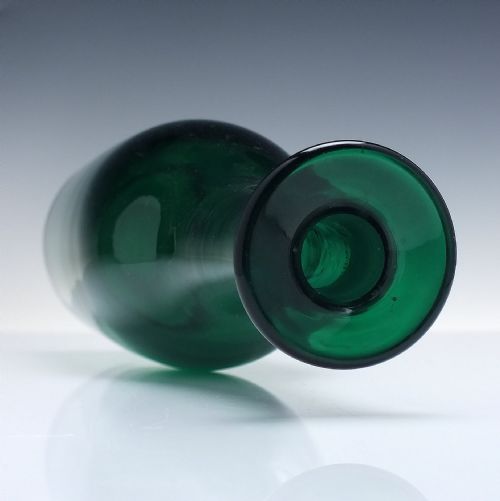 TALL 19TH CENTURY GREEN GLASS SERVING DECANTER C1850 - ADDITIONAL PHOTO 2