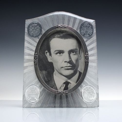 ANTIQUE ART DECO SILVER ENGRAVED GLASS PHOTO FRAME 1930 - ADDITIONAL PHOTO 1