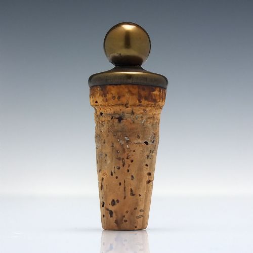 19TH CENTURY BROWN GLASS MELL PERSONAL DECANTER C1830 - ADDITIONAL PHOTO 4