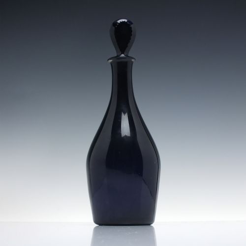 18TH CENTRURY DARK BRISTOL BLUE GLASS CLUB SPIRIT DECANTER C1790 - ADDITIONAL PHOTO 1