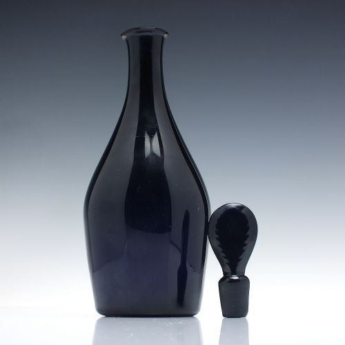 18TH CENTRURY DARK BRISTOL BLUE GLASS CLUB SPIRIT DECANTER C1790 - ADDITIONAL PHOTO 2