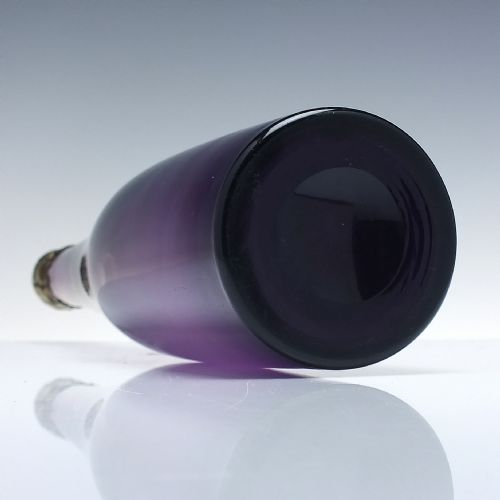 ANTIQUE 19TH CENTURY AMETHYST GLASS SERVING BOTTLE OR DECANTER C1860 - ADDITIONAL PHOTO 2