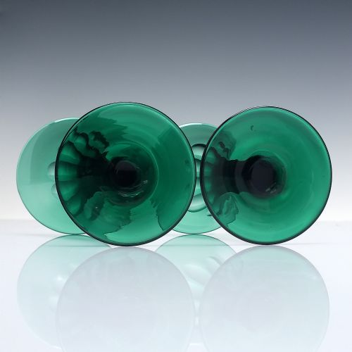 PAIR OF ANTIQUE 19TH CENTURY REGENCY GREEN WINE GLASSES C1820 - ADDITIONAL PHOTO 2