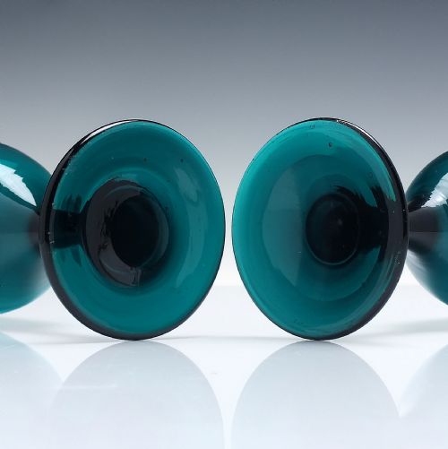 PAIR OF ANTIQUE EARLY 19TH CENTURY TURQUOISE GREEN WINE GLASSES C1800 - ADDITIONAL PHOTO 3