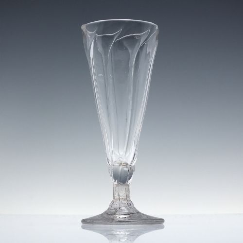 18TH CENTURY RIB MOULDED ALE GLASS C1780 - ADDITIONAL PHOTO 1