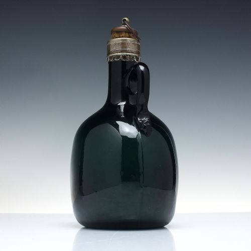 VICTORIAN GREEN GLASS FLAGON DECANTER C1890 - ADDITIONAL PHOTO 1