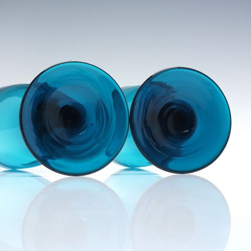 PAIR GEORGIAN PEACOCK BLUE WINE GLASSES C1800 - ADDITIONAL PHOTO 4