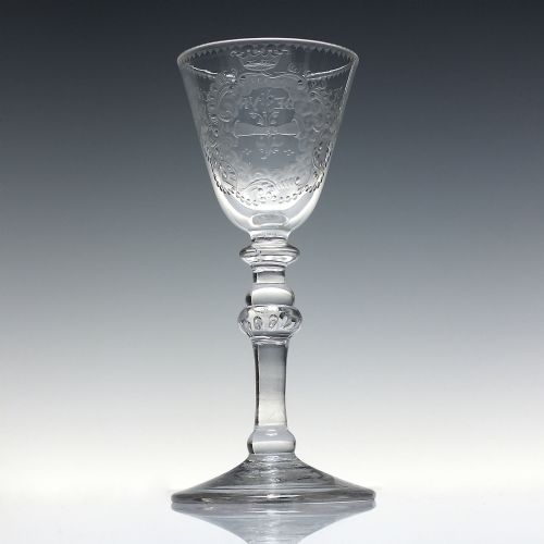 18TH CENTURY FRIENDSHIP ENGRAVED LIGHT BALUSTER WINE GLASS C1750 - ADDITIONAL PHOTO 1