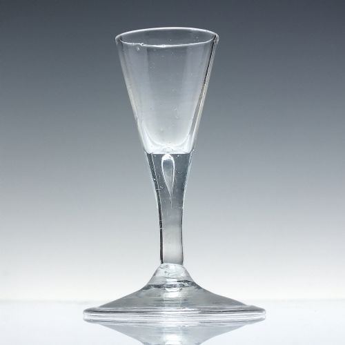 18TH CENTURY GIN GLASS WITH FOLDED FOOT C1780 - ADDITIONAL PHOTO 1