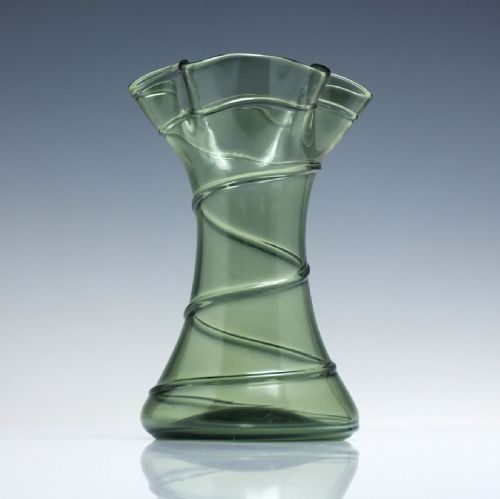 SET OF THREE EDWARDIAN STUART SONS GREEN TRAILED VASES C1910 - ADDITIONAL PHOTO 1