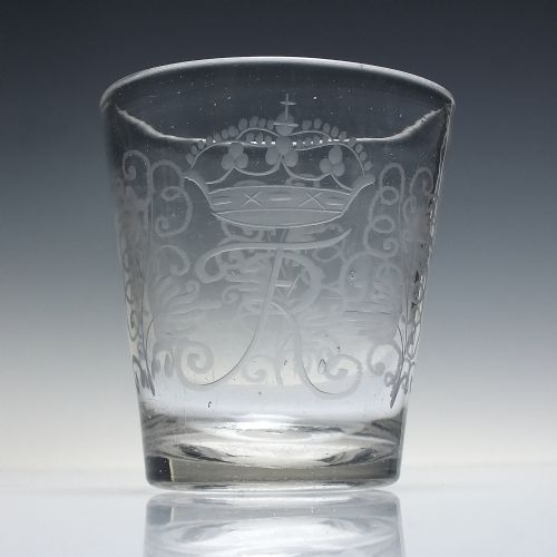 18TH CENTURY KING FREDERICK WILLIAM II OF PRUSSIA CYPHER ENGRAVED GLASS TUMBLER C1785 - ADDITIONAL PHOTO 1
