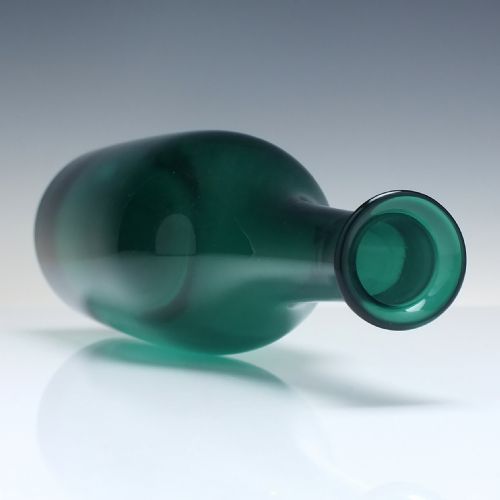 SET THREE TALL 19TH CENTURY GREEN GLASS SERVING DECANTERS C1860 - ADDITIONAL PHOTO 1