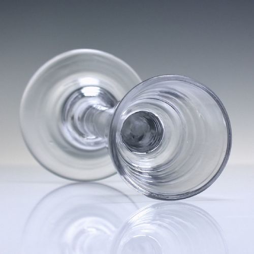 18TH CENTURY PLAIN STEM CORDIAL GLASS WITH DOMED FOOT C1750 - ADDITIONAL PHOTO 2