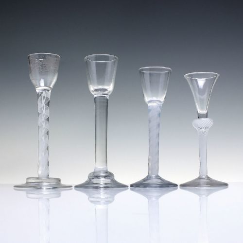 18TH CENTURY PLAIN STEM CORDIAL GLASS WITH DOMED FOOT C1750 - ADDITIONAL PHOTO 4
