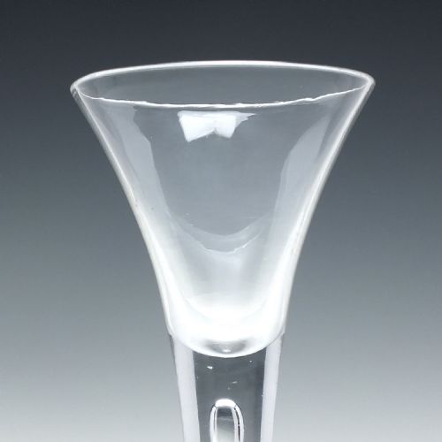 CLASSIC GEORGIAN DRAWN TRUMPET WINE GLASS C1750 - ADDITIONAL PHOTO 3