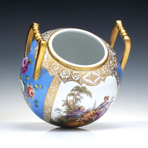 SPECTACULAR LARGE DRESDEN PORCELAIN LIDDED URN BY HELENA WOLFSON C1870 - ADDITIONAL PHOTO 8
