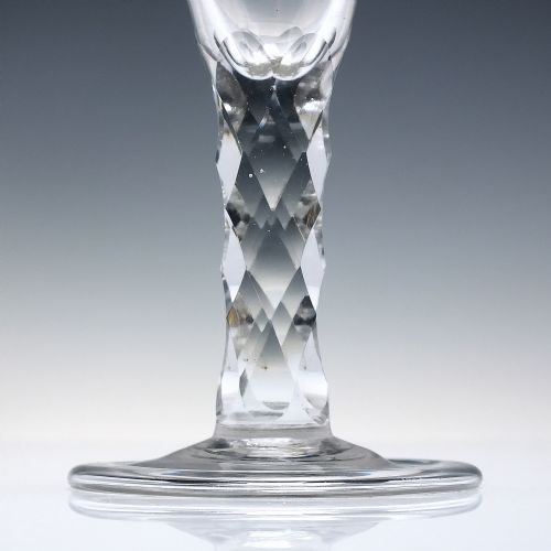 RARE 18TH CENTURY ANGLO IRISH ENGRAVED FACET CUT CORDIAL GLASS C1740 - ADDITIONAL PHOTO 2