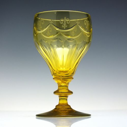 PAIR VICTORIAN ENGRAVED YELLOW URANIUM WINE GLASSES C1870 - ADDITIONAL PHOTO 1