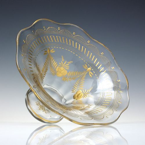 19TH CENTURY ENGRAVED GILDED GLASS VASE C1880 - ADDITIONAL PHOTO 1