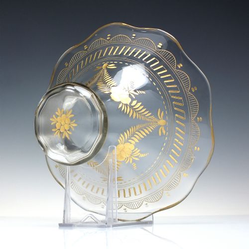 19TH CENTURY ENGRAVED GILDED GLASS VASE C1880 - ADDITIONAL PHOTO 3