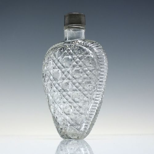 VICTORIAN HEART GLASS PERFUME C1880 - ADDITIONAL PHOTO 2