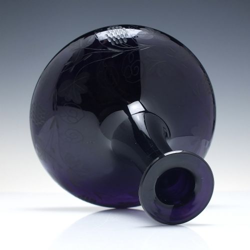ANTIQUE GEORGIAN ENGRAVED AMETHYST GLASS MELL DECANTER C1830 - ADDITIONAL PHOTO 1