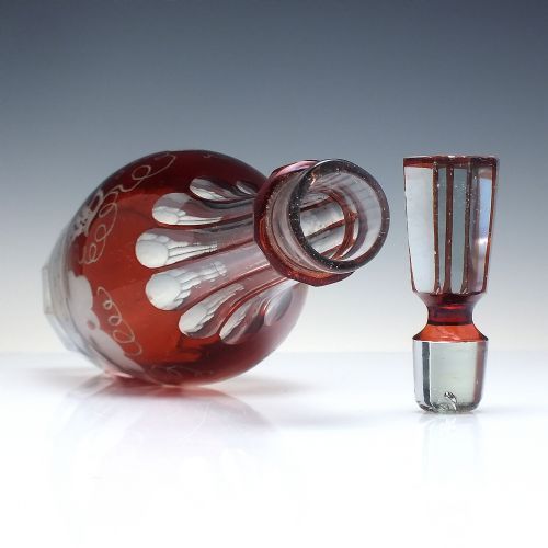VICTORIAN ENGRAVED GLASS DECANTER C1860 - ADDITIONAL PHOTO 4