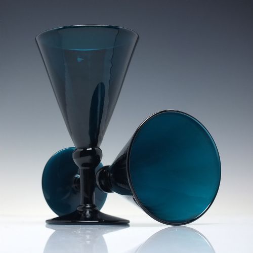 PAIR GEORGIAN TURQUOISE BLUE WINE GLASSES C1820 - ADDITIONAL PHOTO 1