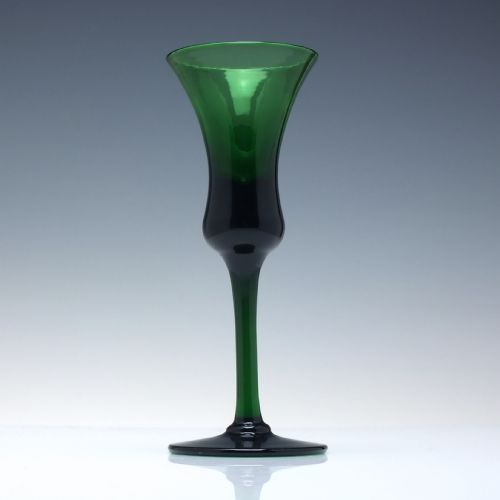 RARE 19TH CENTURY GREEN WINE GLASS C1880 - ADDITIONAL PHOTO 1