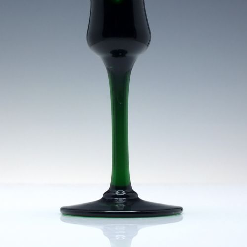 RARE 19TH CENTURY GREEN WINE GLASS C1880 - ADDITIONAL PHOTO 2