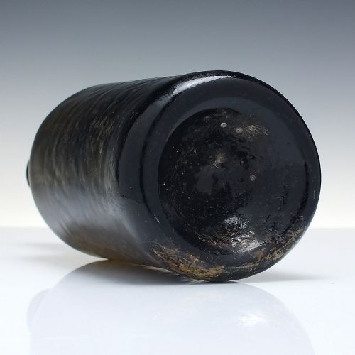 18TH CENTURY IRIDESCENT CYLINDER GLASS WINE BOTTLE C1780 - ADDITIONAL PHOTO 4