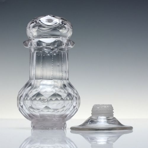 SCREW FOOT 18TH CENTURY CUT GLASS SUGAR CASTER C1780 - ADDITIONAL PHOTO 2
