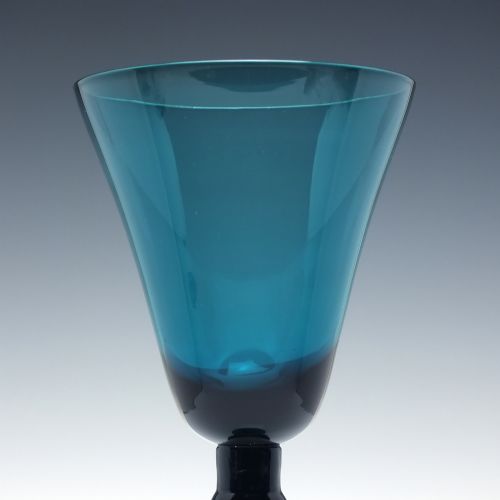 TALL ANTIQUE EDWARDIAN TURQUOISE BLUE WINE GLASS GOBLET C1910 - ADDITIONAL PHOTO 3