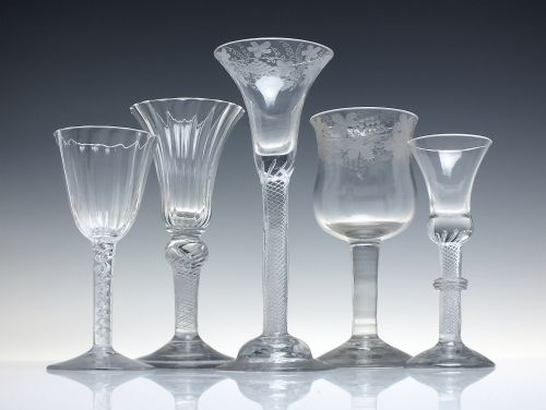 UNRECORDED TALL 18TH CENTURY AIR TWIST WINE GLASS C1750 23 CM WITH ENGRAVED DOMED FOOT - ADDITIONAL PHOTO 1