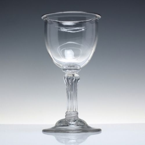 18TH CENTURY PEDESTAL STEM CHAMPAGNE GLASS C1750 - ADDITIONAL PHOTO 1