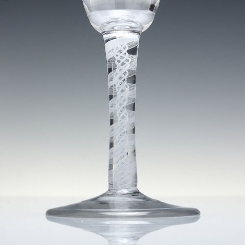 18TH CENTURY OPAQUE LYNN WINE GLASS C1760 - ADDITIONAL PHOTO 2