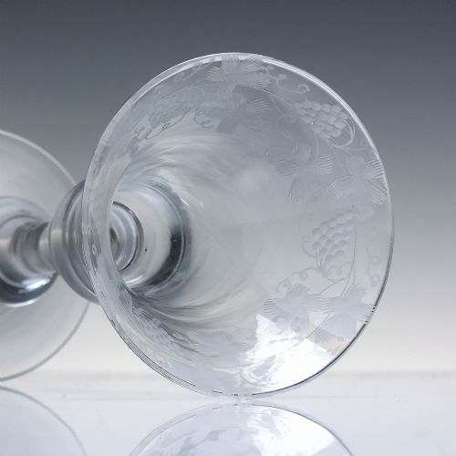 GEORGIAN ENGRAVED LIGHT BALUSTER WINE GLASS C173540 - ADDITIONAL PHOTO 4